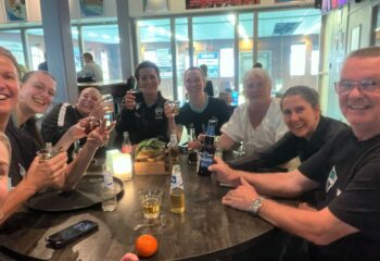Dames 5 & 7 door in de beker